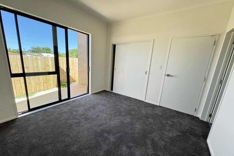 Photo of property in 22c Toru Street, Te Atatu Peninsula, Auckland, 0610