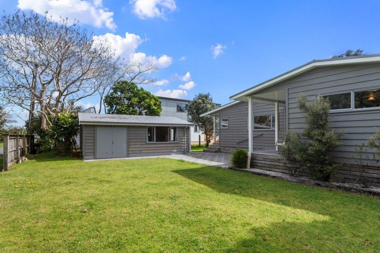 Photo of property in 38 Albany Road, One Tree Point, 0118