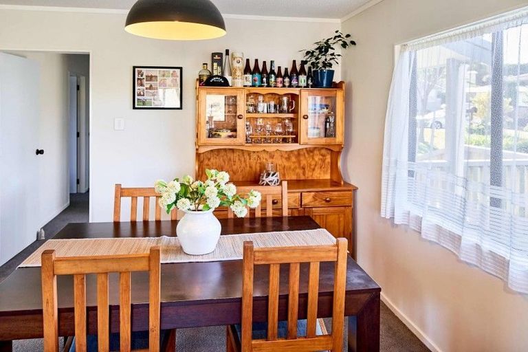 Photo of property in 77 Conclusion Street, Ascot Park, Porirua, 5024