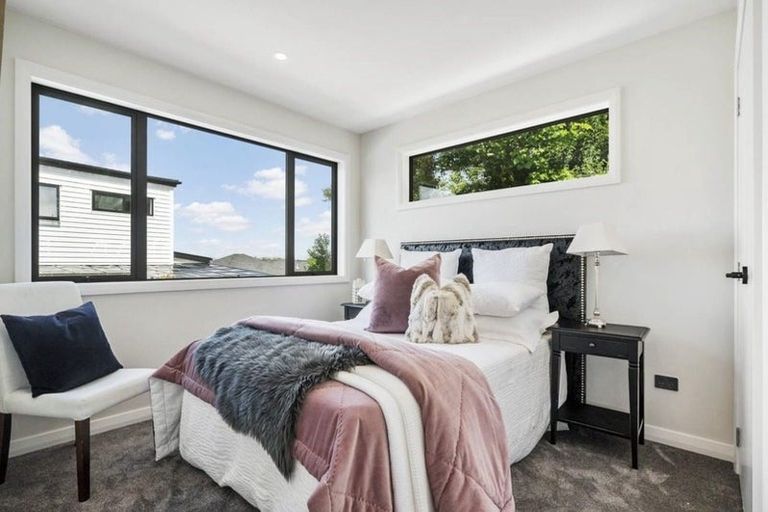 Photo of property in 60 Kewa Road, Albany Heights, Auckland, 0632