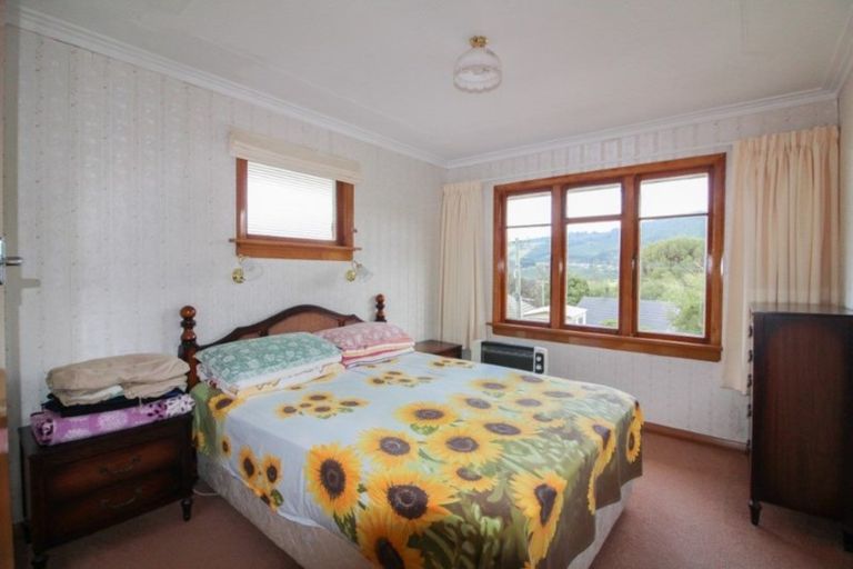 Photo of property in 82 Hillary Street, Liberton, Dunedin, 9010