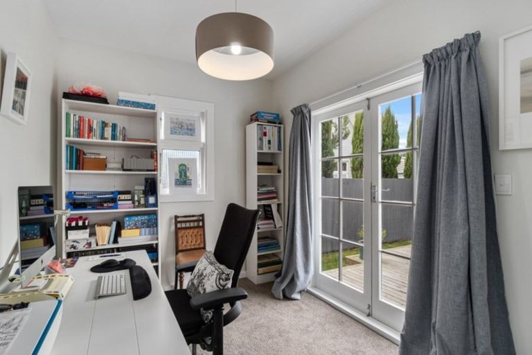 Photo of property in 158 Hills Road, Edgeware, Christchurch, 8013