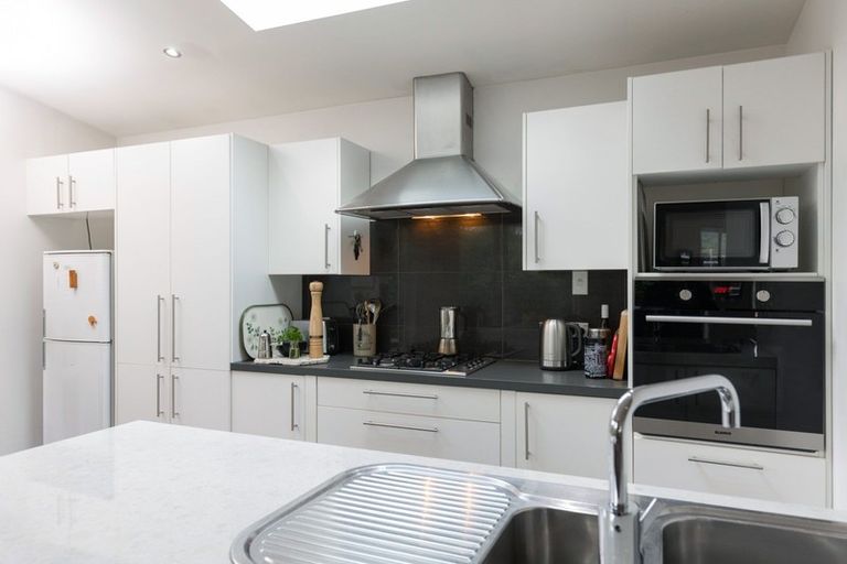 Photo of property in 102a Milton Terrace, Picton, 7220