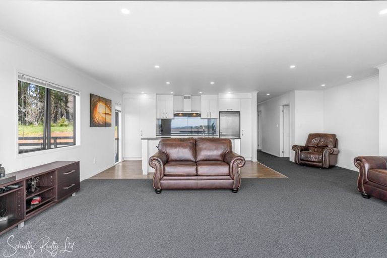 Photo of property in 827 Tinopai Road, Tinopai, Matakohe, 0593