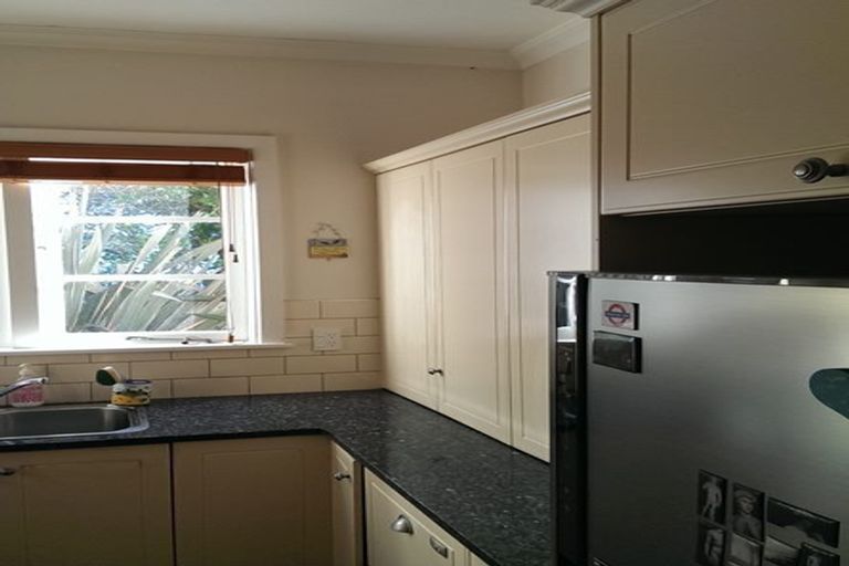 Photo of property in 23b Maida Vale Road, Roseneath, Wellington, 6011