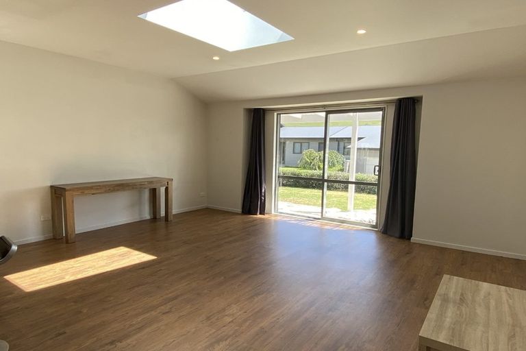 Photo of property in 15 Rere Road, Lake Hayes, Queenstown, 9304