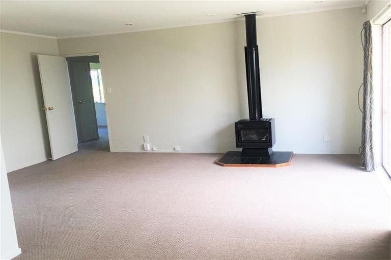 Photo of property in 240b Te Atatu Road, Te Atatu South, Auckland, 0610
