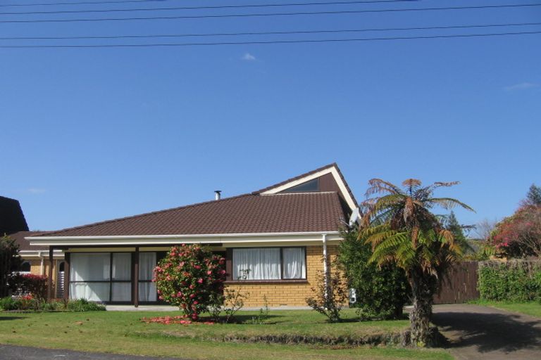 Photo of property in 2a Wharepaina Crescent, Springfield, Rotorua, 3015