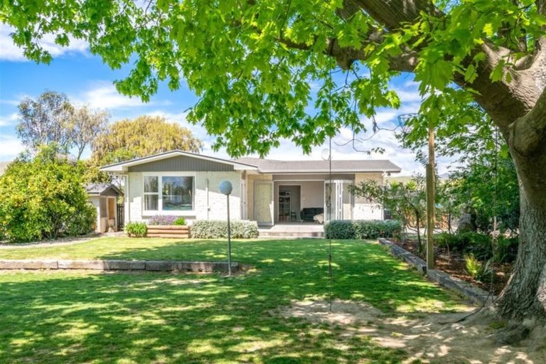 Photo of property in 25 Newbourne Crescent, Redwoodtown, Blenheim, 7201