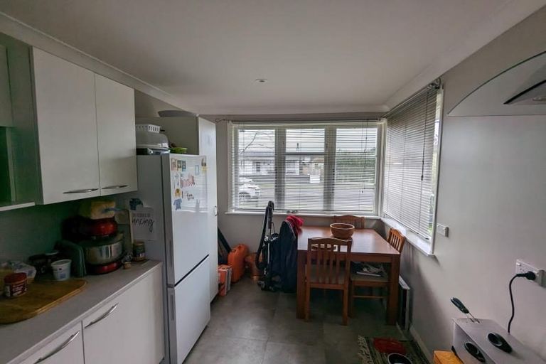 Photo of property in 2 Mahoe Street, Levin, 5510