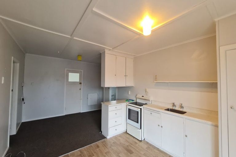 Photo of property in 60 Seafront Road, Castlecliff, Whanganui, 4501