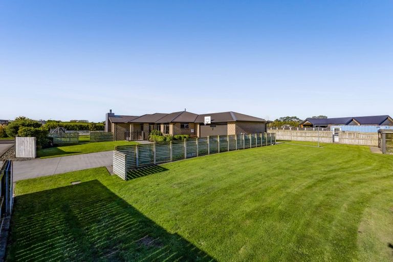 Photo of property in 20 Larlin Drive, Hawera, 4675