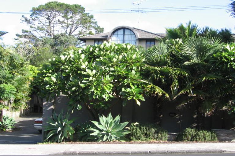 Photo of property in 238 Beach Road, Campbells Bay, Auckland, 0630