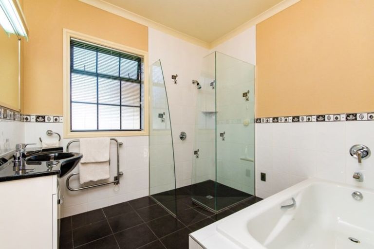 Photo of property in 7 The Croft, Havelock North, 4130