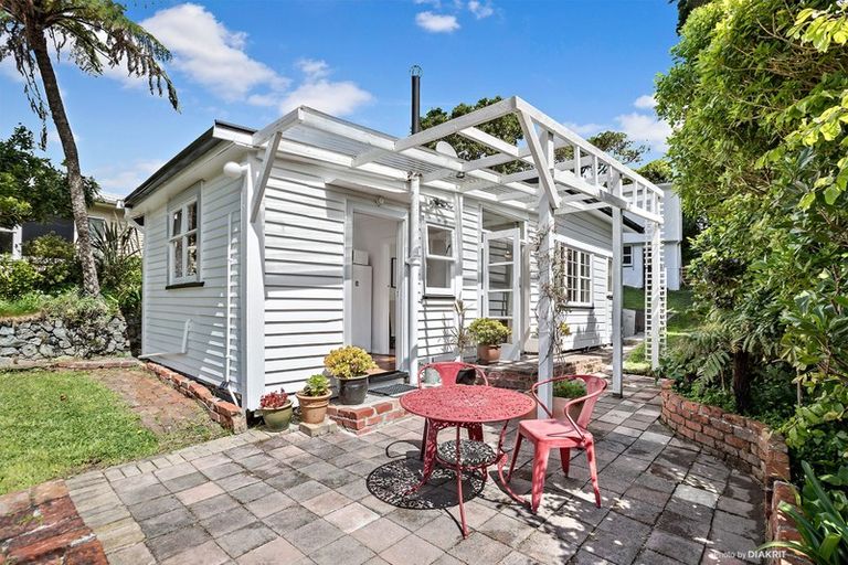 Photo of property in 40 Motueka Street, Ngaio, Wellington, 6035