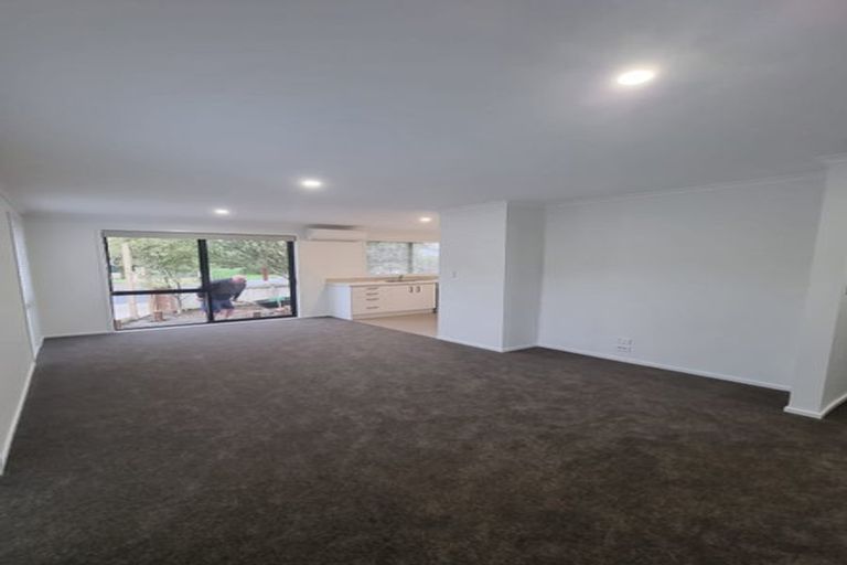 Photo of property in 27 Applemoors Way, Riverhead, 0820