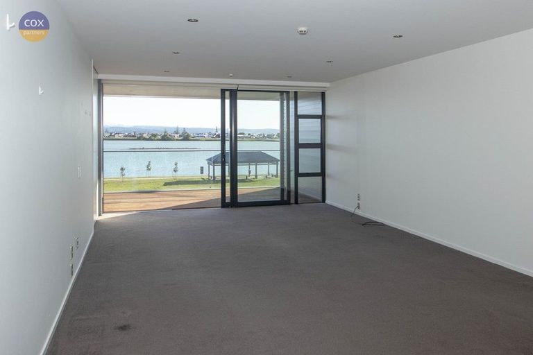 Photo of property in 311/7 Humber Street, Pandora, Napier, 4110