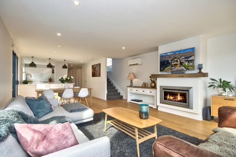 Photo of property in 23 Double Cone Road, Jacks Point, Queenstown, 9371