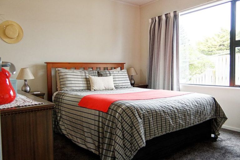 Photo of property in 1 Tamarisk Drive, Riversdale Beach, Masterton, 5872