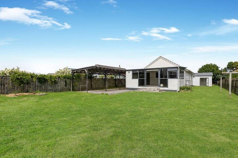 Photo of property in 8 Arimu Road, Papakura, 2110