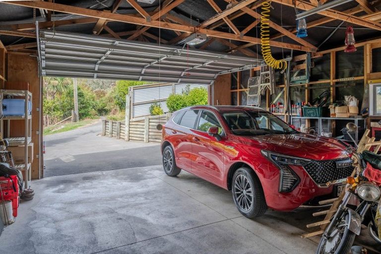 Photo of property in 6 Kotlowski Road, Takamatua, Akaroa, 7581