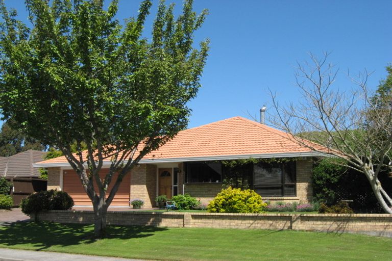 Photo of property in 55 Fairweather Crescent, Kaiapoi, 7630