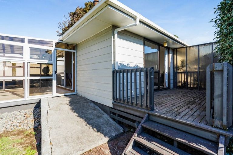 Photo of property in 12 Villa Place, Bell Block, New Plymouth, 4312