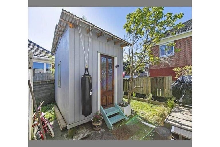 Photo of property in 66a Don Buck Road, Massey, Auckland, 0614