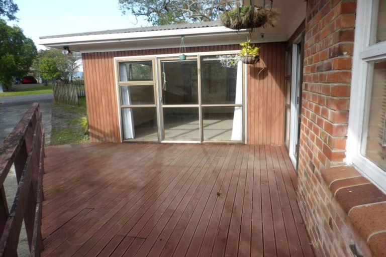 Photo of property in 59 Captain Scott Road, Glen Eden, Auckland, 0602
