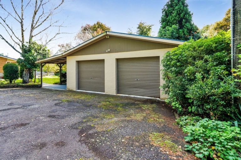 Photo of property in 120 Paraite Road, Paraite, New Plymouth, 4373