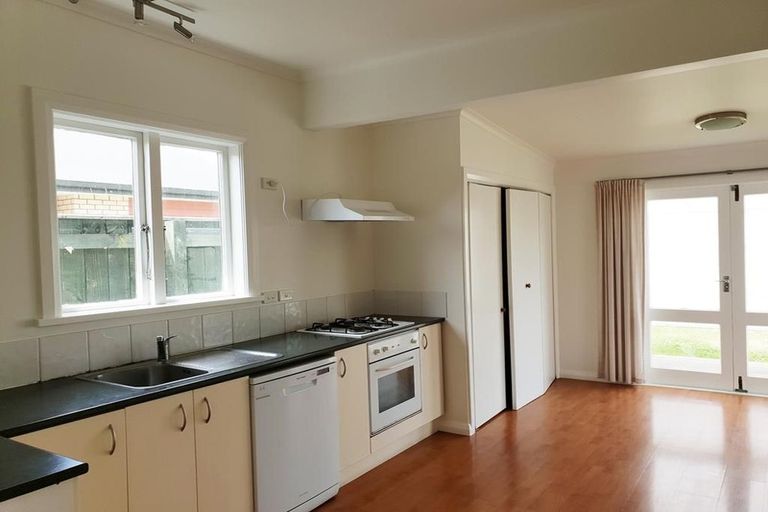 Photo of property in 22 Rex Street, Miramar, Wellington, 6022