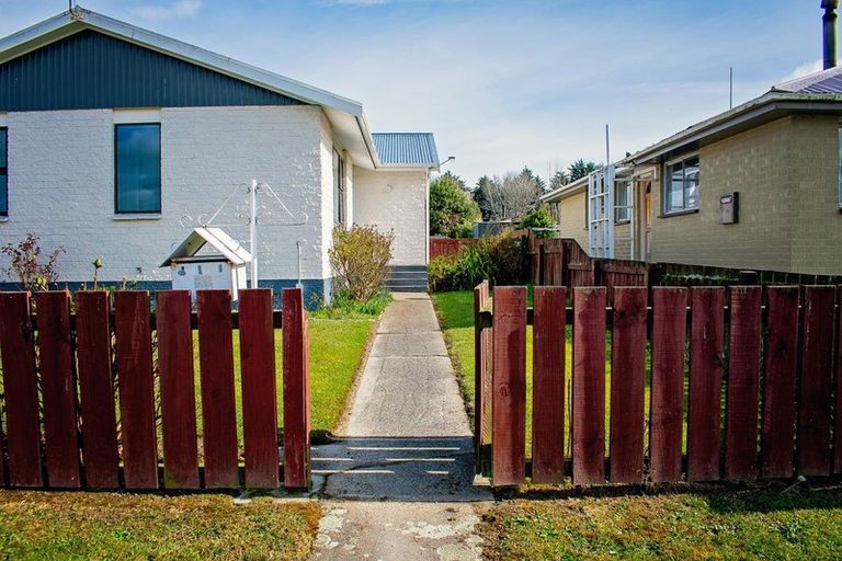 Photo of property in 162 Regent Street, Heidelberg, Invercargill, 9812