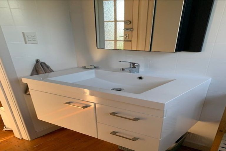 Photo of property in 31 Mandalay Terrace, Khandallah, Wellington, 6035