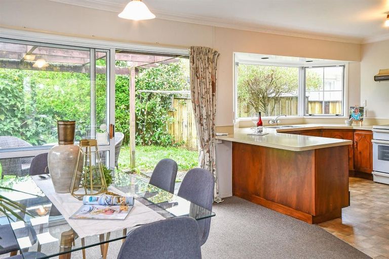 Photo of property in 1/55 Scenic Drive, Hillpark, Auckland, 2102