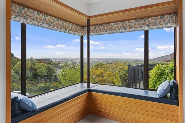 Photo of property in 42 Whareora Terrace, Cashmere, Christchurch, 8022