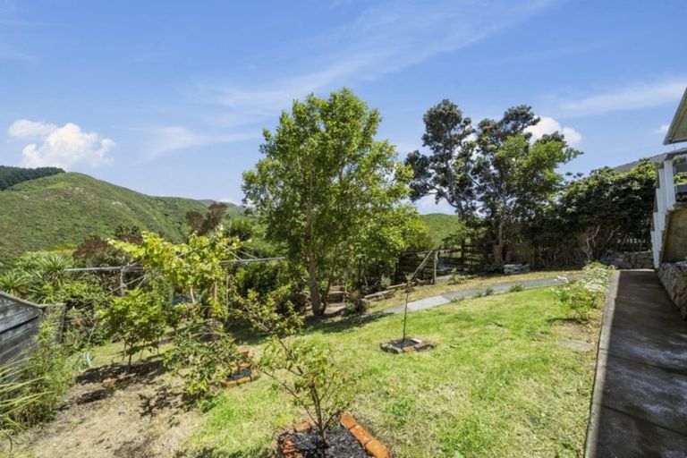 Photo of property in 50 Montreal Grove, Kingston, Wellington, 6021