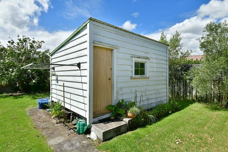 Photo of property in 4 Stewart Street, Helensville, 0800