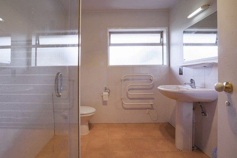 Photo of property in 233 Point View Drive, Dannemora, Auckland, 2016