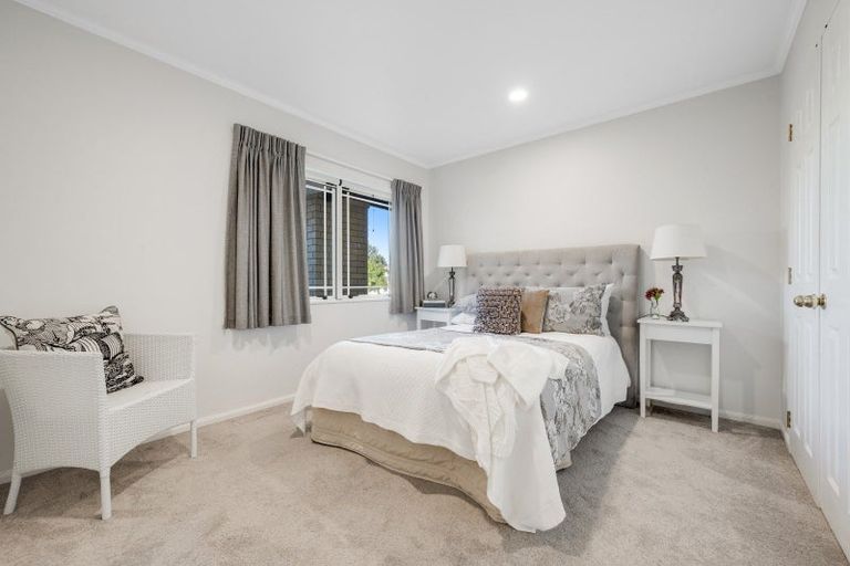 Photo of property in 38 Dannemora Drive, Dannemora, Auckland, 2016
