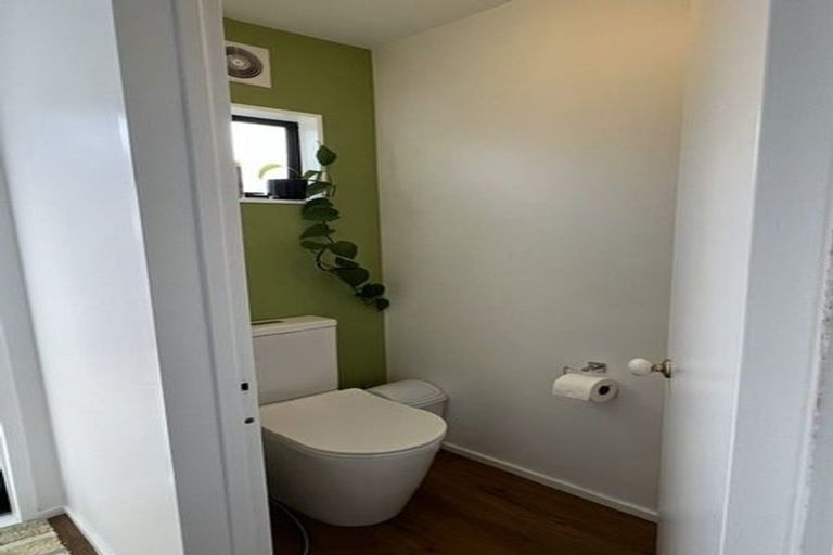 Photo of property in 1/36a Salisbury Road, Birkdale, Auckland, 0626