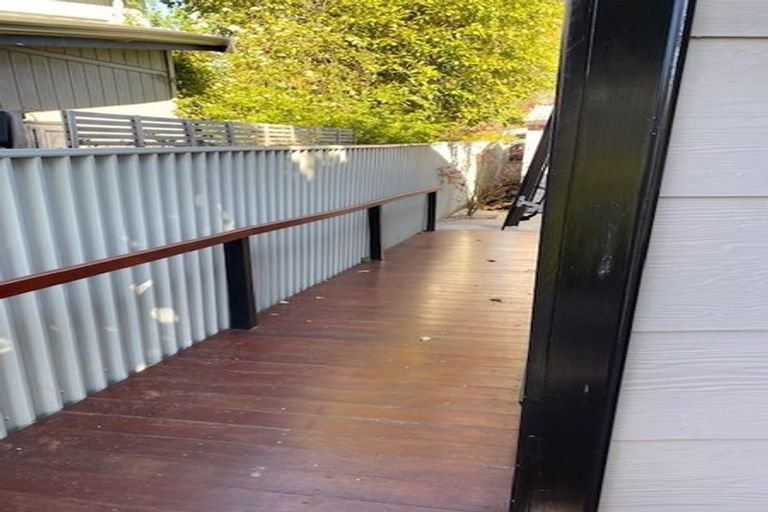 Photo of property in 53 James Cook Street, Havelock North, 4130