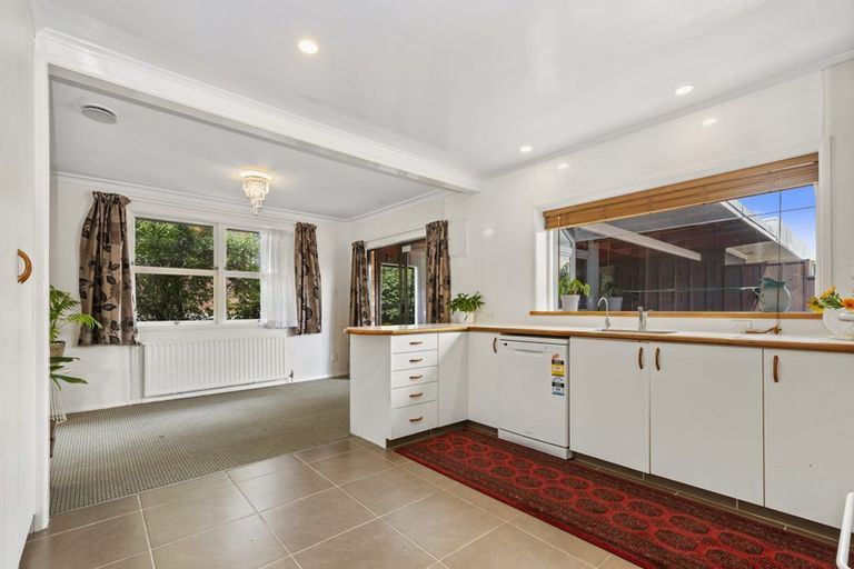 Photo of property in 28 Carlton Street, Glenholme, Rotorua, 3010