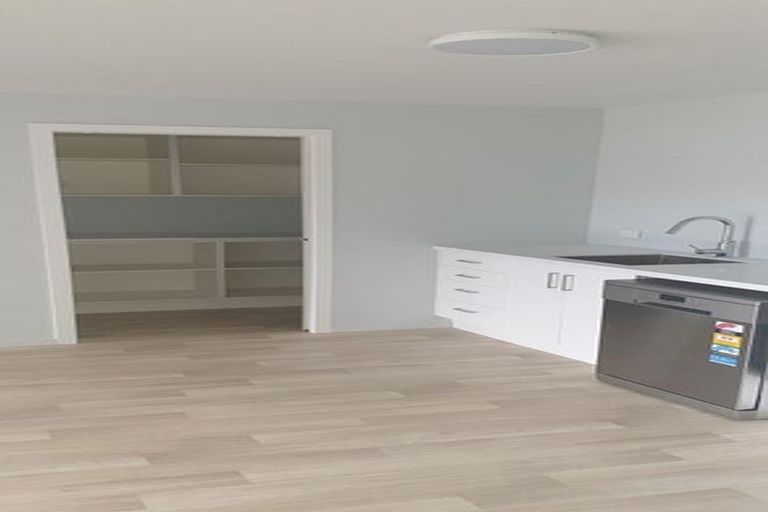 Photo of property in 65 York Street, Picton, 7220