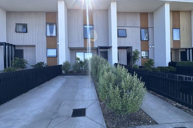 Photo of property in 32 Vasi Drive, Hobsonville, Auckland, 0616