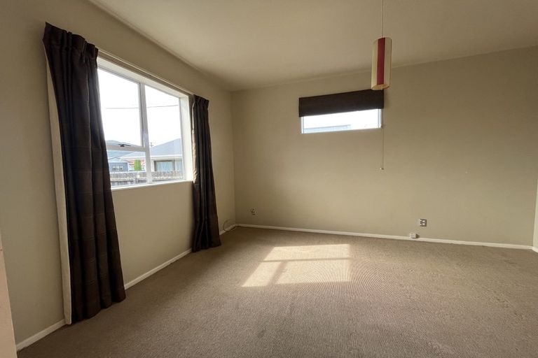 Photo of property in 11 Baldwin Street, Moera, Lower Hutt, 5010