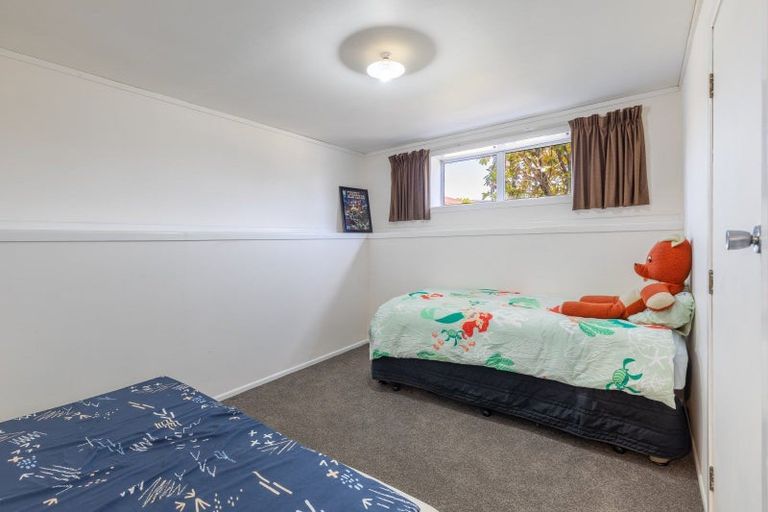 Photo of property in 5 Handley Place, Glen Avon, New Plymouth, 4312