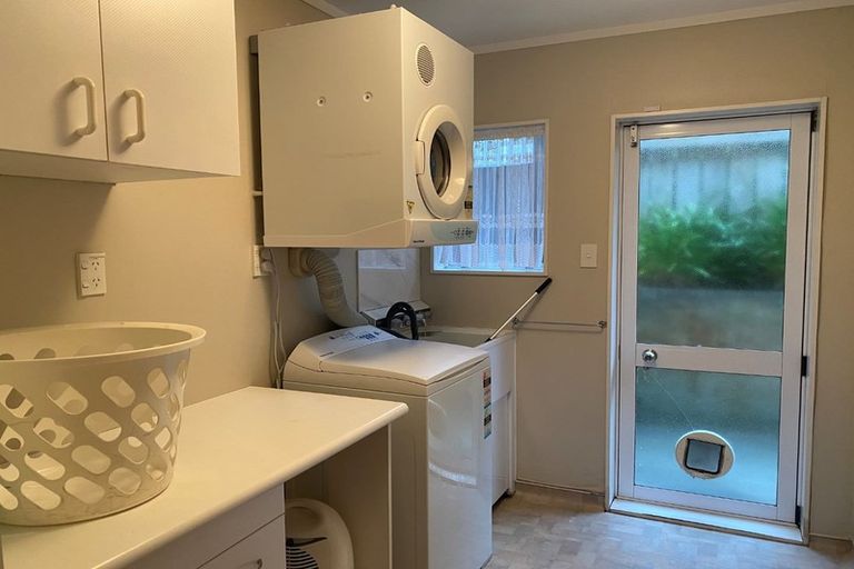 Photo of property in 10 James Cook Drive, Whitby, Porirua, 5024