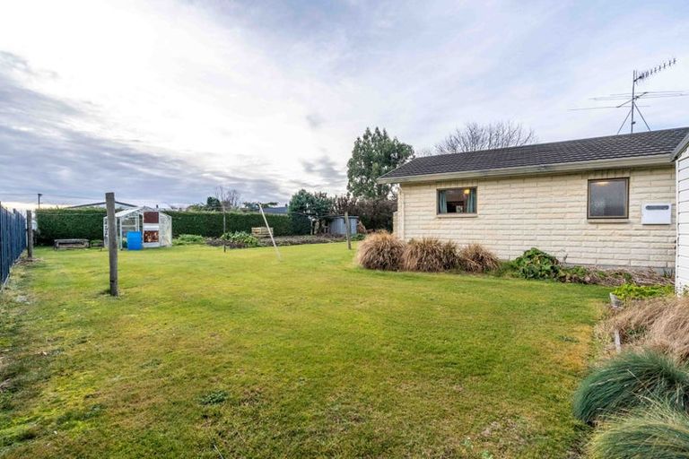 Photo of property in 11 Devon Street, Riversdale, 9776