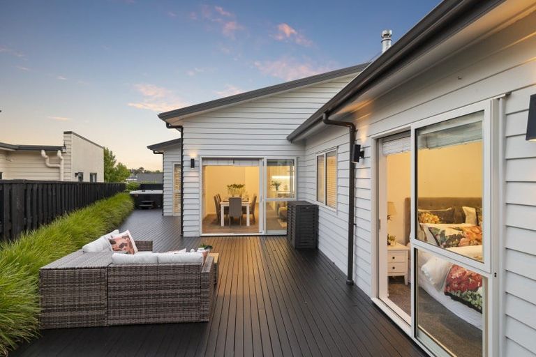 Photo of property in 22 Knoll Rise, Pukekohe, 2120