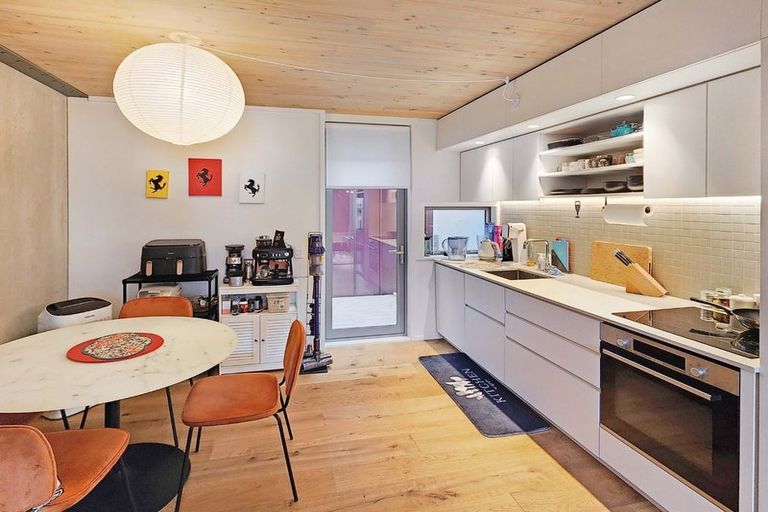 Photo of property in 267a Willis Street, Te Aro, Wellington, 6011